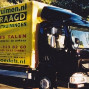 vrachtauto woningontruimen.nl Vrachtauto van Kees Talen Woning ontruimen